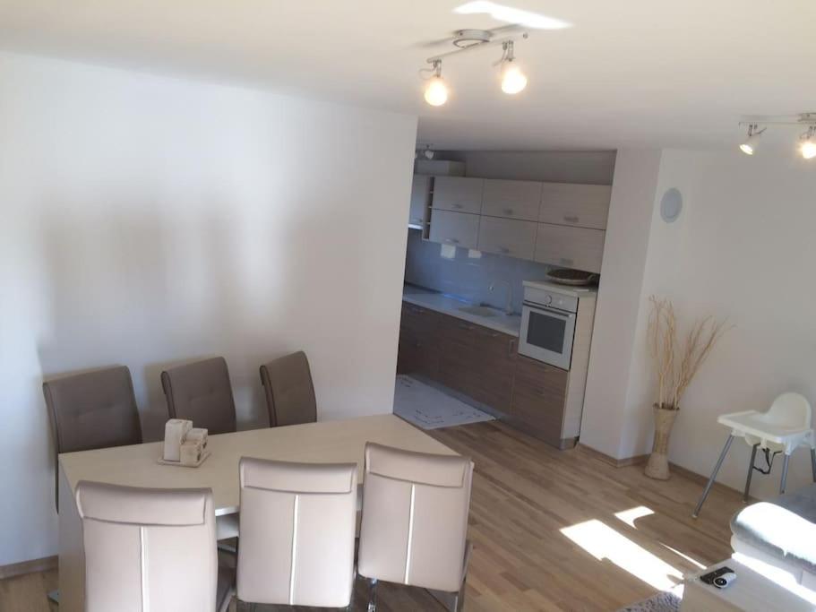 Liam Apartment Pula Exterior photo
